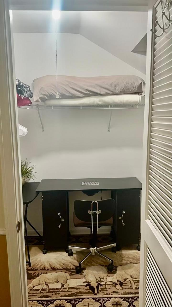 B3 A Private Room In Naperville Downtown With Desk And Wi-Fi Near Everything מראה חיצוני תמונה